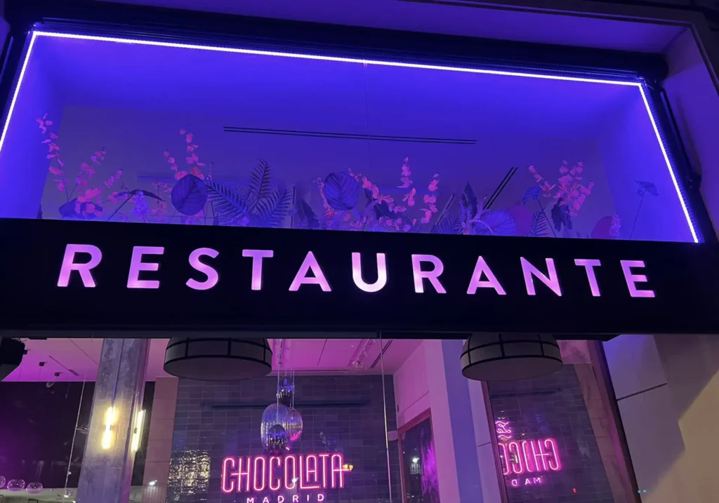 Rotulo la chocolata logo exterior